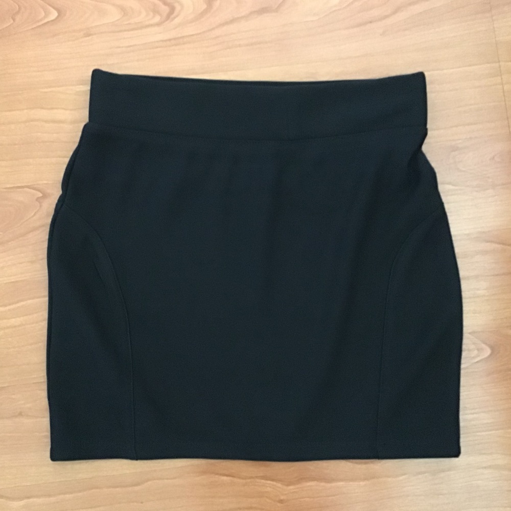Black skirt